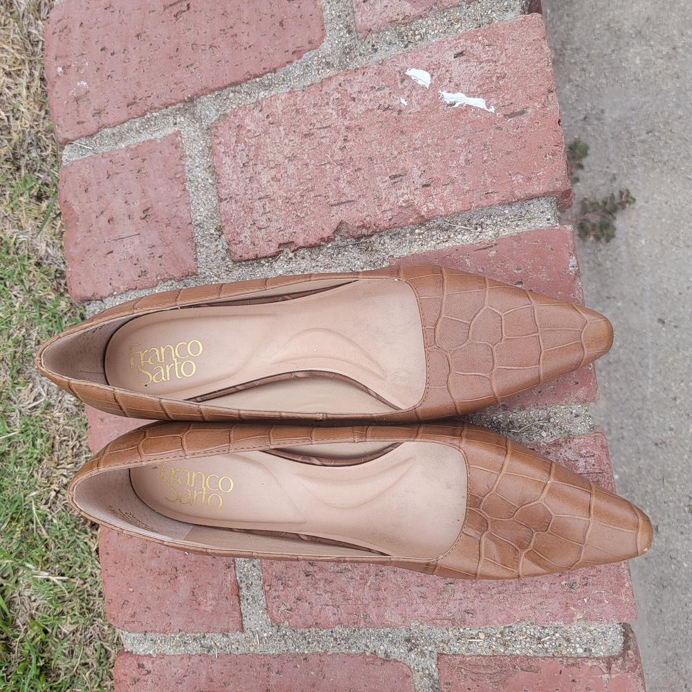 Franco Sarto Brown Croc-Embos Women's